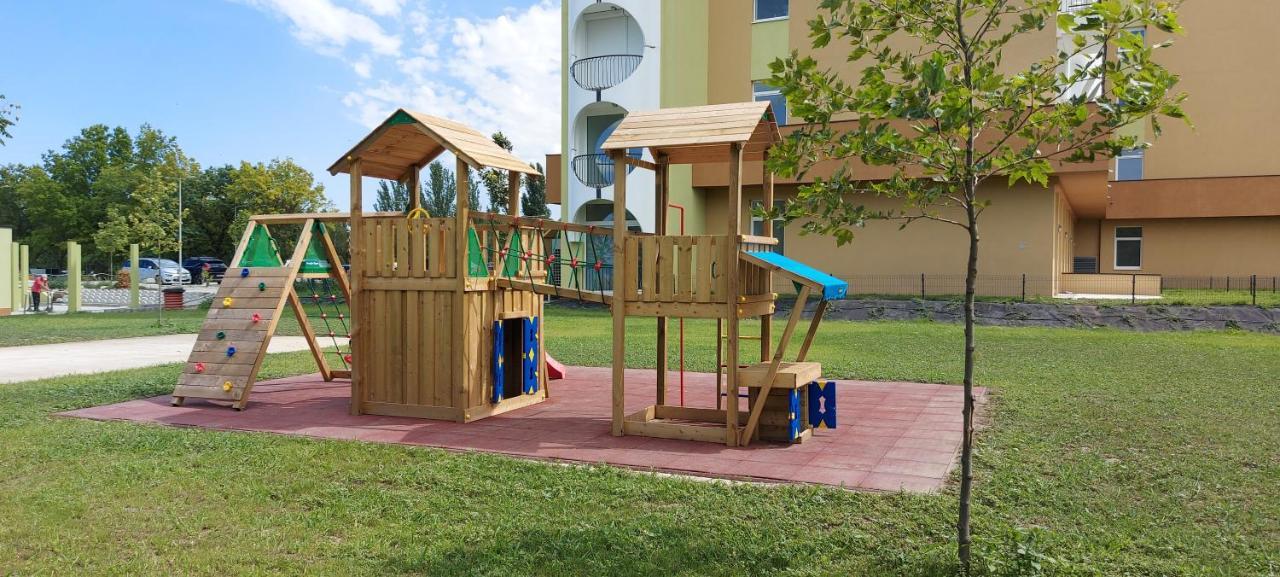 Life Apartmanok Сиофок Екстериор снимка